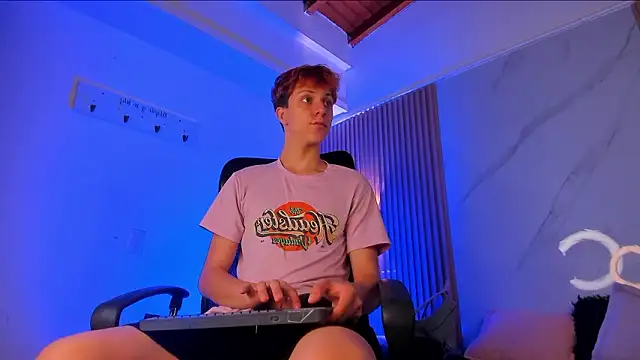 IM DAREN online show from March 13, 3:35 am