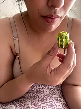 Snapshot of Bold-arabic-vibes chatting on September 18, 4:42 pm Bold-arabic-vibes online show from September 18, 4:42 pm