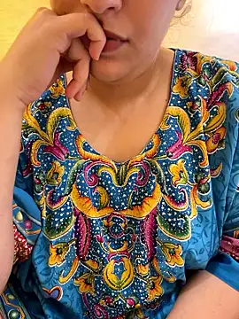 Snapshot of Bold-arabic-vibes chatting on October 23, 4:39 pm Bold-arabic-vibes online show from October 23, 4:39 pm