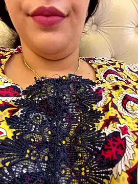 Snapshot of Bold-arabic-vibes chatting on November 5, 10:43 pm Bold-arabic-vibes online show from November 5, 10:43 pm