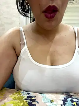 Snapshot of Bold-arabic-vibes chatting on January 14, 11:20 pm Bold-arabic-vibes online show from January 14, 11:20 pm