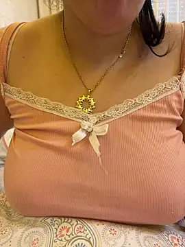 Bold-arabic-vibes online show from May 16, 1:54 pm
