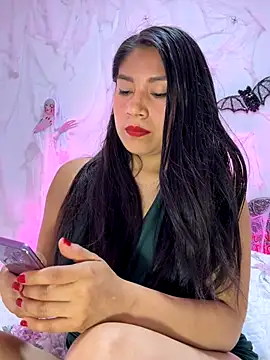 Snapshot of Ariana2017 chatting on October 29, 2:47 am Ariana2017 online show from October 29, 2:47 am