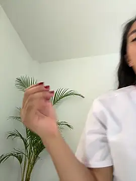 Ariana2017 online show from February 8, 1:47 pm