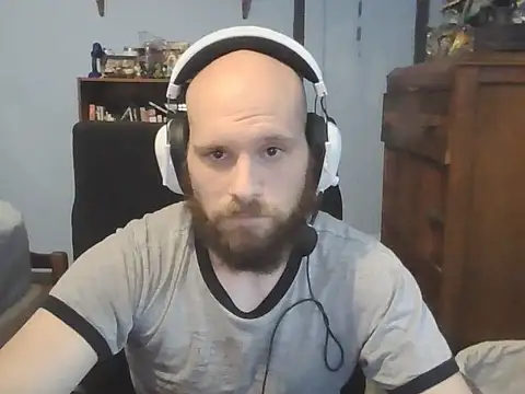 Snapshot of PDrents chatting on November 1, 9:28 pm PDrents online show from November 1, 9:28 pm