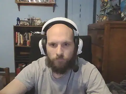 Snapshot of PDrents chatting on November 11, 9:59 pm PDrents online show from November 11, 9:59 pm