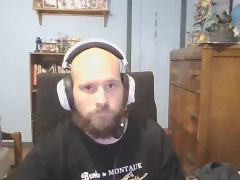 Snapshot of PDrents chatting on November 14, 10:18 pm PDrents online show from November 14, 10:18 pm