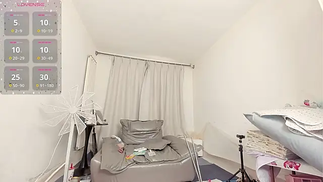 Snapshot of fox-yiyi chatting on November 14, 8:02 am fox-yiyi online show from November 14, 8:02 am