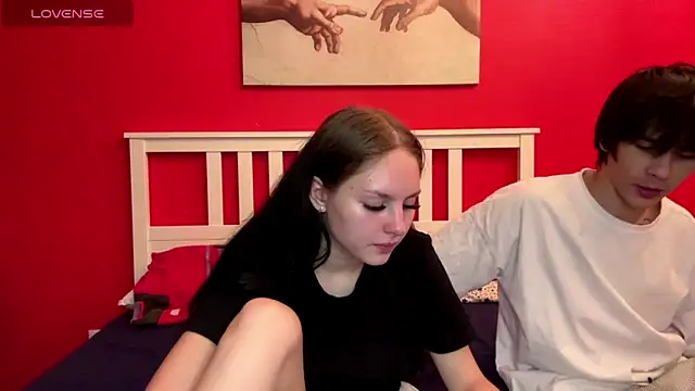 flowerscouple online show from September 30, 4:06 am