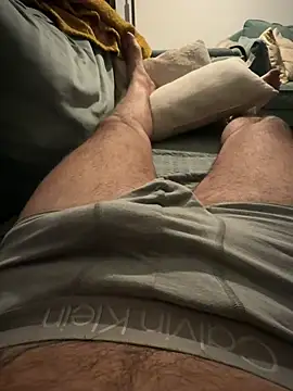 Snapshot of Bigtitsloveshow chatting on November 9, 6:23 am Bigtitsloveshow online show from November 9, 6:23 am