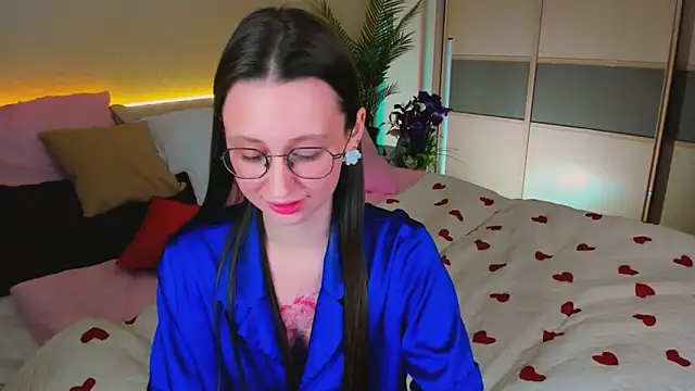 YourLovellyStory online show from March 11, 11:27 am