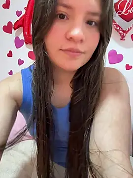 Emilyybennet  online show from February 17, 11:00 pm