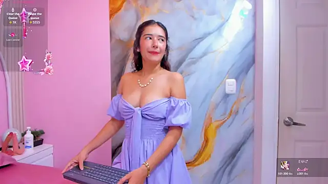 Ivy petit online show from June 13, 11:19 am