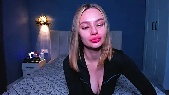 OliviaReece online show from January 8, 5:54 am