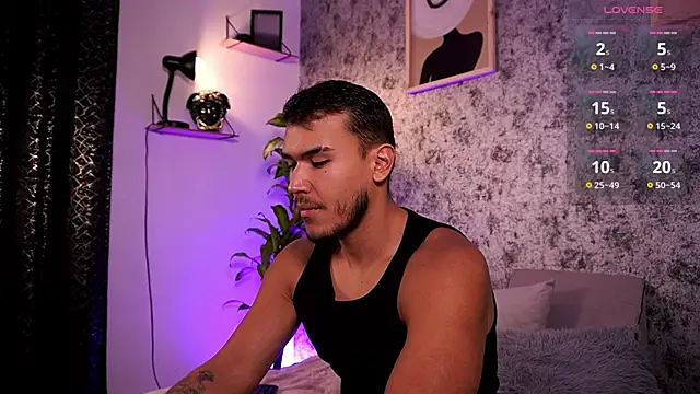 MarkSantozz online show from June 9, 9:26 pm
