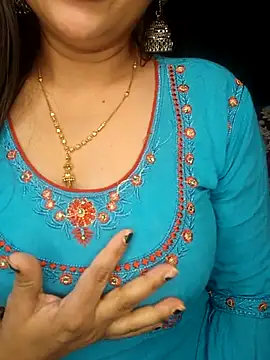 Snapshot of officialbhabhi chatting on September 10, 6:08 pm officialbhabhi online show from September 10, 6:08 pm