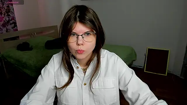 Snapshot of Beatrisss chatting on December 1, 7:35 am Beatrisss online show from December 1, 7:35 am