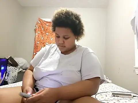 Snapshot of chocolate_bella chatting on September 21, 3:08 am chocolate bella online show from September 21, 3:08 am