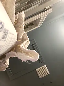 chocolate bella online show from November 29, 5:32 am