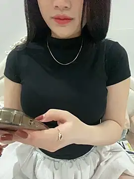 Beiiu 18 online show from October 18, 9:04 pm