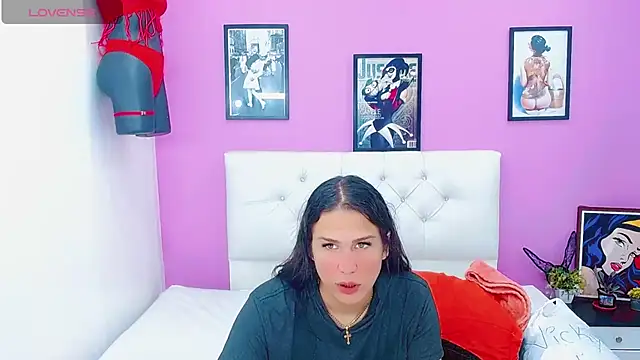 Snapshot of Azley_sweet chatting on October 30, 7:25 pm Azley sweet online show from October 30, 7:25 pm