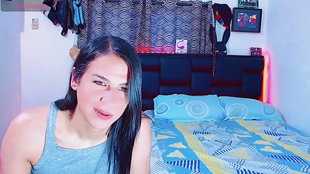 Snapshot of Azley_sweet chatting on November 16, 12:33 pm Azley sweet online show from November 16, 12:33 pm