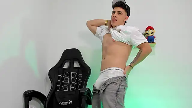 Mikecooper online show from February 23, 7:17 am