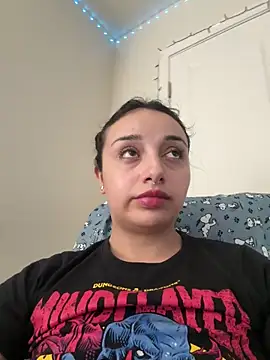 CharmingMaddie online show from April 24, 4:53 pm