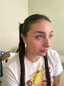 CharmingMaddie online show from April 29, 7:20 pm