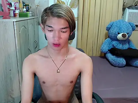 fuckerfriendsxx online show from June 3, 2:19 pm
