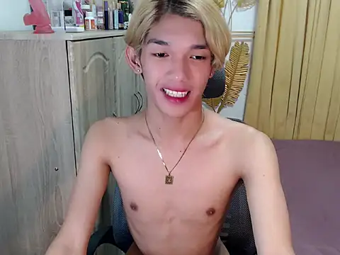 fuckerfriendsxx online show from June 16, 6:27 am