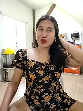 Snapshot of Romantic_Sabrina chatting on September 20, 1:50 am Romantic Sabrina online show from September 20, 1:50 am