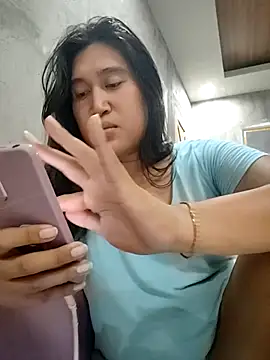 Snapshot of Romantic_Sabrina chatting on October 4, 10:08 pm Romantic Sabrina online show from October 4, 10:08 pm