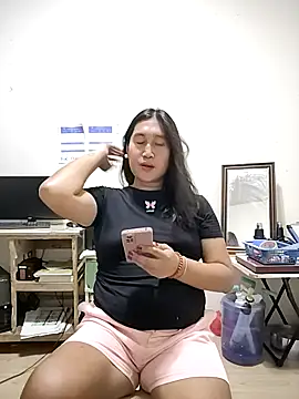 Snapshot of Romantic_Sabrina chatting on October 14, 10:49 am Romantic Sabrina online show from October 14, 10:49 am