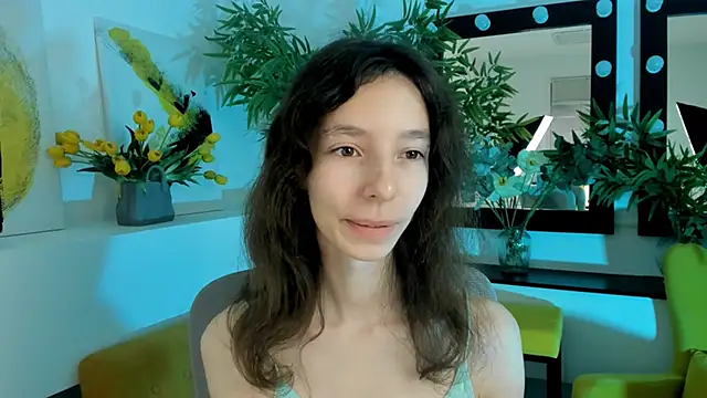 Snapshot of EmmanuellBrown chatting on November 2, 4:15 am EmmanuellBrown online show from November 2, 4:15 am