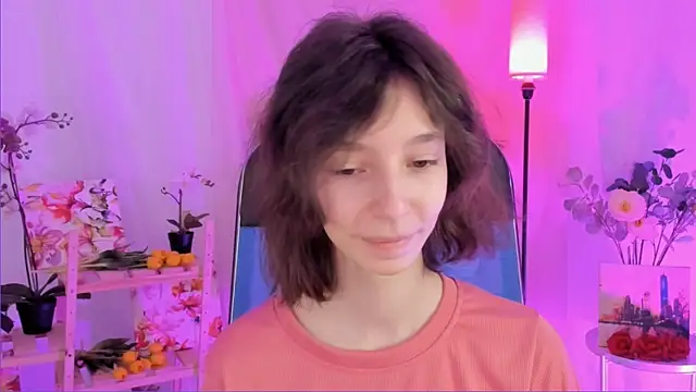 EmmanuellBrown online show from December 20, 4:19 am