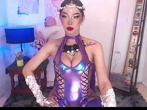 Snapshot of SexyhotasianKendra chatting on December 2, 4:40 am SexyhotasianKendra online show from December 2, 4:40 am