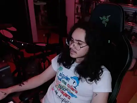 Snapshot of dorrey21 chatting on January 7, 3:31 am dorrey21 online show from January 7, 3:31 am