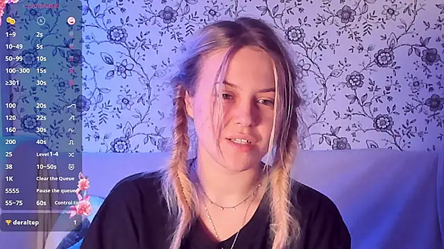 AngelAnty online show from December 4, 3:10 pm