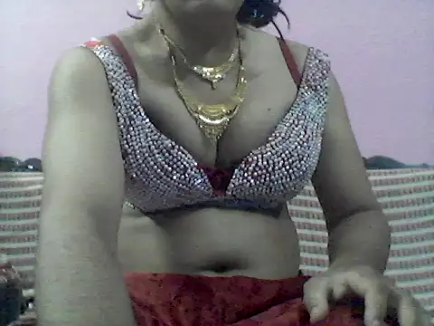 Snapshot of Naughty_kamini chatting on June 6, 7:07 pm Naughty kamini online show from June 6, 7:07 pm