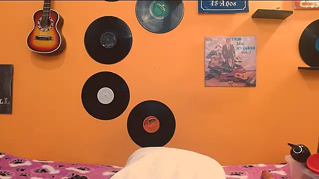 meisevil77 online show from December 5, 2:09 am