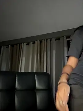 lynn9000 online show from November 12, 7:20 am