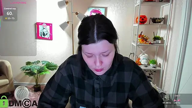 Michele Greenn online show from November 18, 3:05 pm