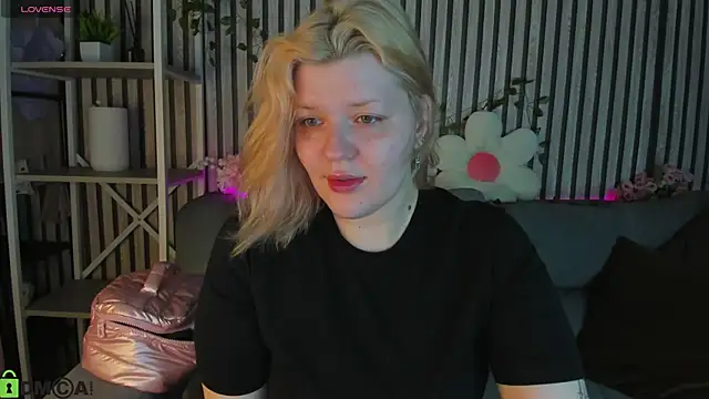 Snapshot of Michele_Greenn chatting on June 29, 1:12 am Michele Greenn online show from June 29, 1:12 am