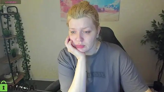 Snapshot of Michele_Greenn chatting on June 30, 1:17 am Michele Greenn online show from June 30, 1:17 am
