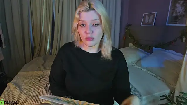 Snapshot of Michele_Greenn chatting on July 30, 8:57 am Michele Greenn online show from July 30, 8:57 am