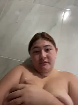 Snapshot of Rouse-Antonella chatting on October 19, 11:44 am Rouse-Antonella online show from October 19, 11:44 am