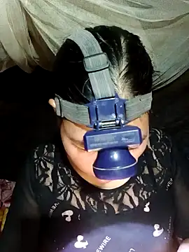 Snapshot of cicnci chatting on October 10, 12:59 pm cicnci online show from October 10, 12:59 pm