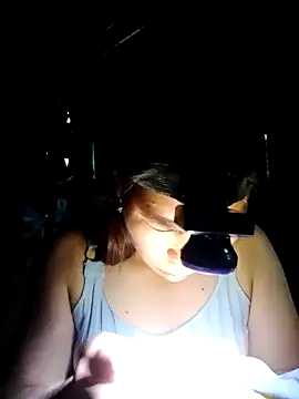 Snapshot of cicnci chatting on October 22, 11:04 pm cicnci online show from October 22, 11:04 pm