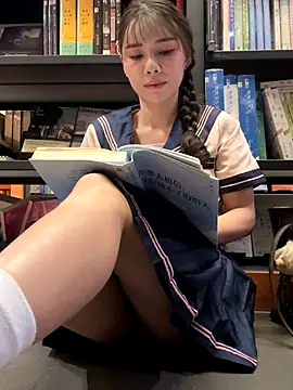 Snapshot of Adora188 chatting on September 17, 5:31 am Adora188 online show from September 17, 5:31 am